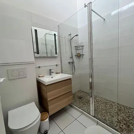 Maison Sur La Front De Holiday home
